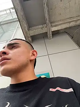 Онлайн чат XXX willclayy