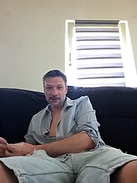 tomek84 现场XXX聊天