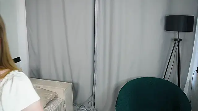 TannaKaroly's Live XXX Chat