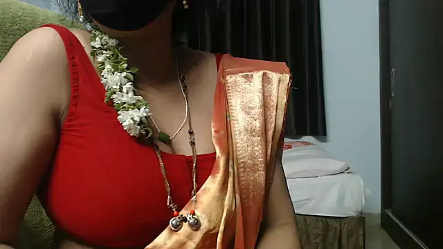 sunitha-3 Adlı Modelin Canlı XXX Sohbeti