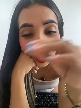 Rosa_25x's Live XXX Chat