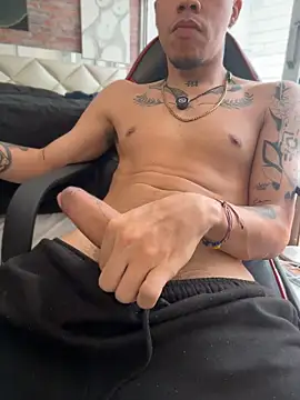 AlphaMasterXxx Live XXX Chat