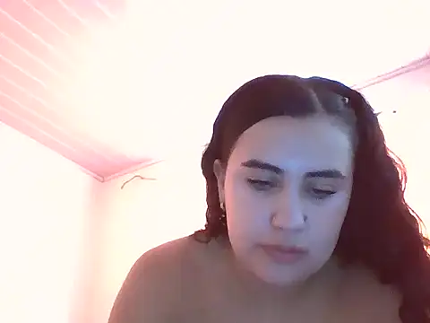 Chat +18 de Kitty_Madelyn ao vivo