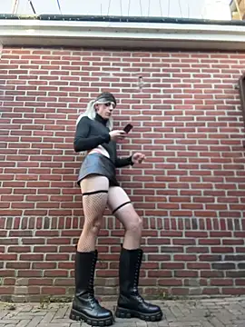 Show modela michelle310 na web-kameri