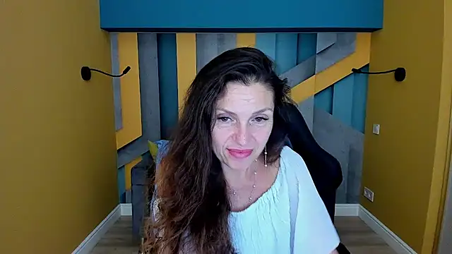 EllaLong Chat XXX in diretta