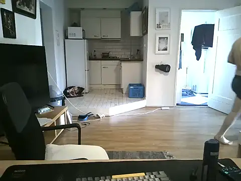 XXX chat uživo modela mihaimichael