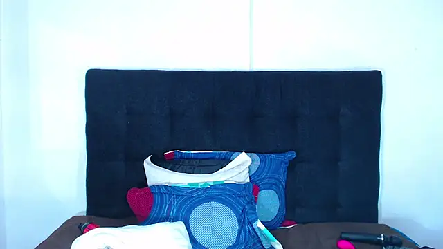 XXX chat uživo modela srta_luciana
