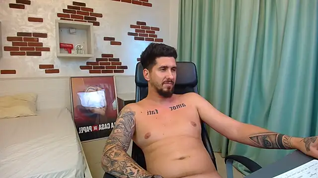 Chat +18 de LoganStroud ao vivo