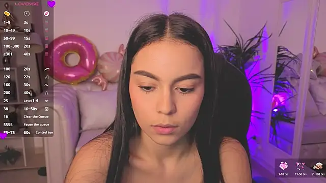 Aleejaa__ Adlı Modelin Canlı XXX Sohbeti