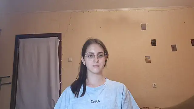 Katelemon élő XXX-chatje