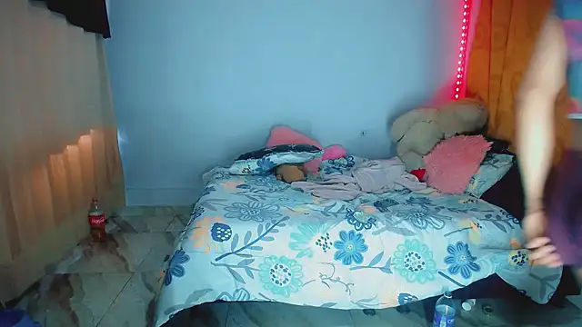 alexa-xxx- 网络视讯表演