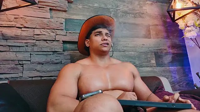 Chat +18 de JacobStonne ao vivo