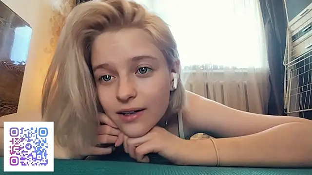 Smartemilian Live XXX chat