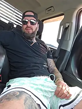 Beardedtattood's Live XXX Chat