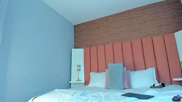 Armelinne XXX чат на живо