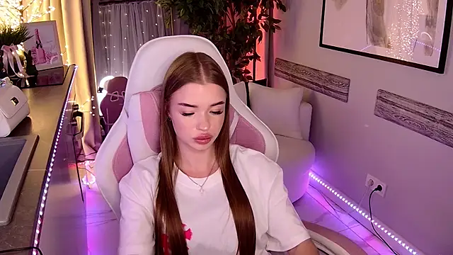 Milla_Rae Chat XXX in diretta