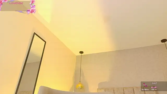 april_rousse's Live XXX Chat
