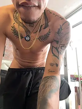 AlphaMasterXxx – Live XXX-chat