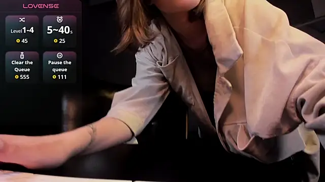 دردشة CathyAdams الجنسية المباشرة