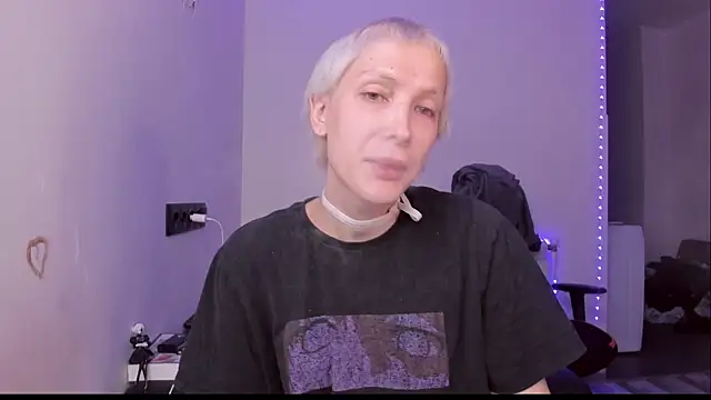 Lyricca: απευθείας συνομιλία ΧΧΧ