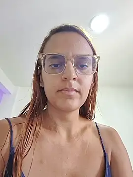 Show de AliceRuivinha2 na webcam