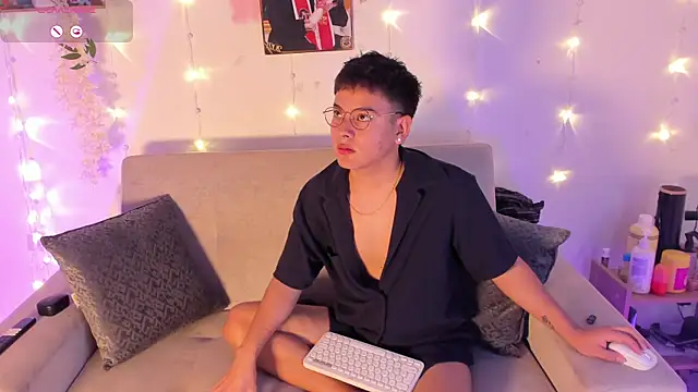 Young_Ben live XXX chat