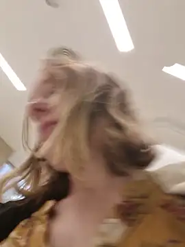 Živý XXX chat Public_Katrisha
