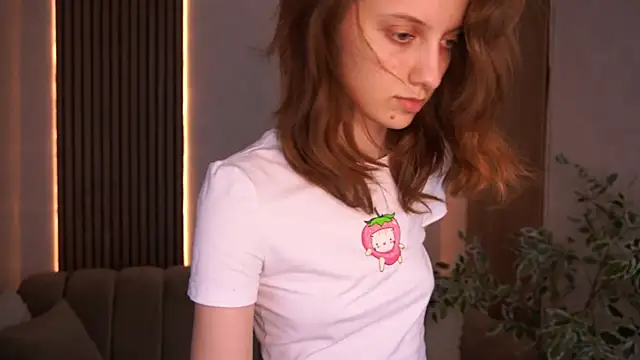 CuteeFoxy live XXX chat