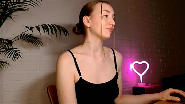 Chat XXX ao vivo de WhitePrincessLuna