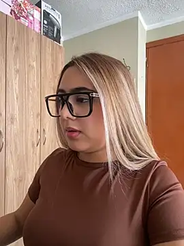Miabonnett_ Live XXX-chat