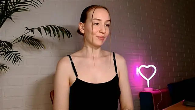 WhitePrincessLuna's Live XXX Chat
