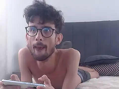 sasuke_bigcock Webcam show