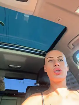 _JessyRey_ XXX чат на живо