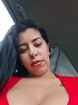 Luianna Live XXX-chat