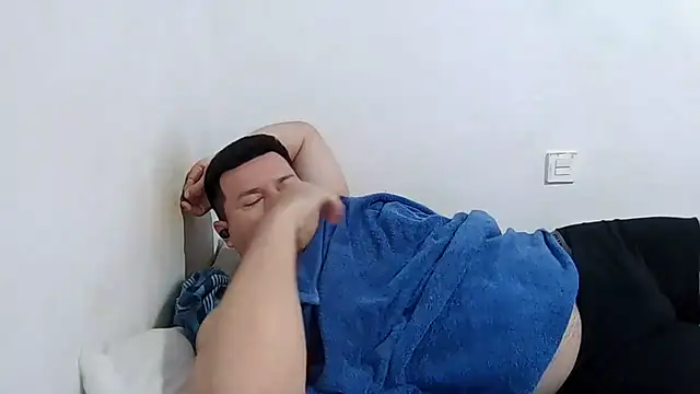 fuckynations Adlı Modelin Canlı XXX Sohbeti