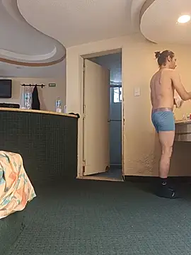 Latinopervs Show in webcam