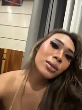 hugecock_tamira Webcamshow