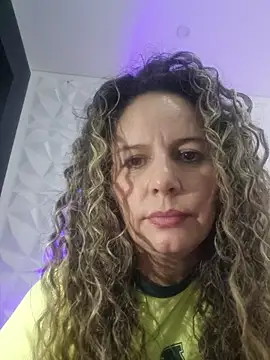 Nina_vallon's Live XXX Chat