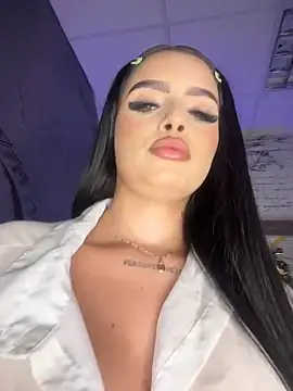 BustyAngelXXX Chat XXX live