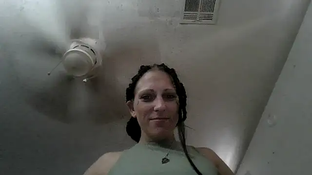 XXX chat uživo modela MinnieSnow