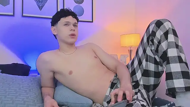 XXX chat uživo modela mykelcano