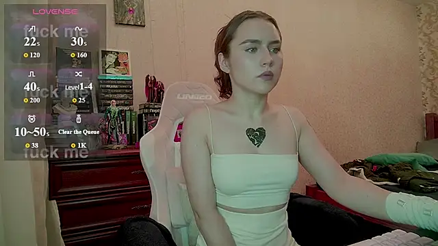 lunar_Sanata – Naživo XXX chat