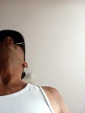 yoahotpetrafiery – Naživo XXX chat