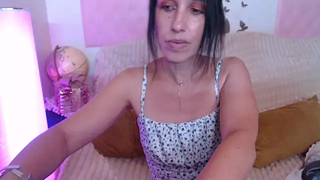 -Lou_ Live XXX-Chat