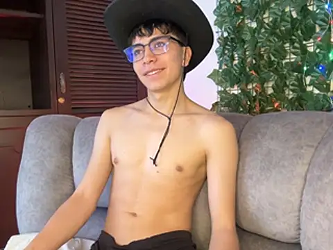 ThomasTorress Webcam Show
