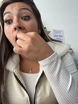 LIZ-06_ live XXX chat