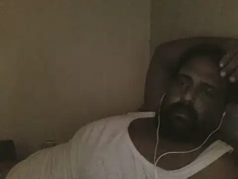 elpoop7305's Live XXX Chat