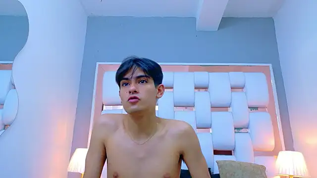 TaylerCruz Chat XXX live