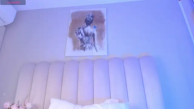 CharlotteDupontt Chat XXX live