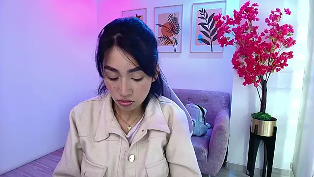 Rainy_doll Chat XXX offline
